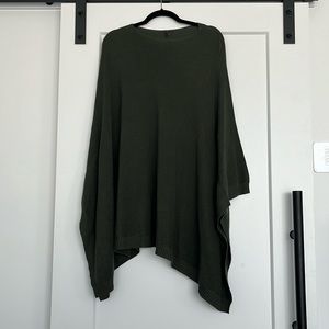 Lululemon dark green poncho - L/XL - EUC
